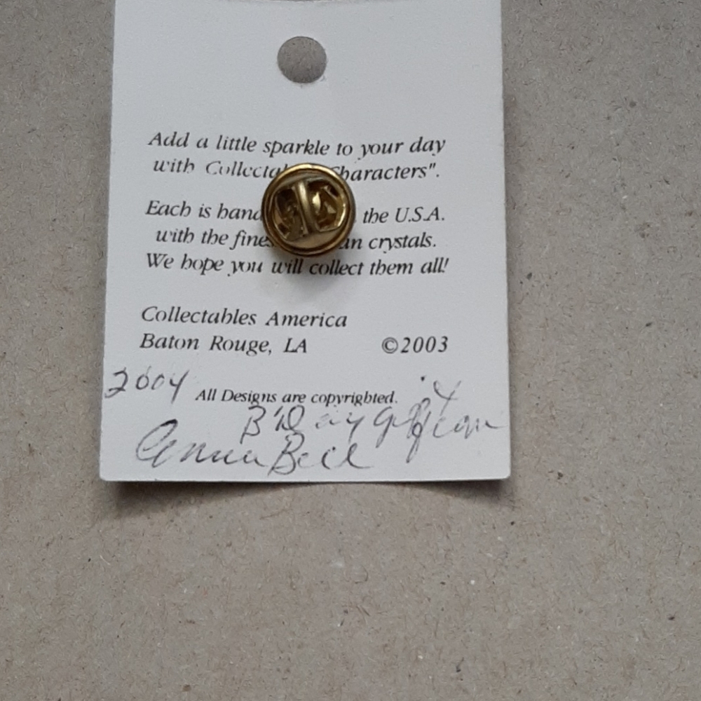 Nwt Collectable Characters Pin - image 2